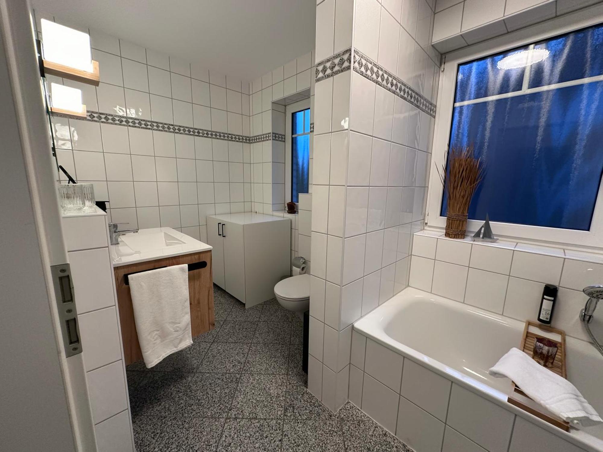Luxx Downtown - Design-Apartment Zentral Im Ort Bad Zwischenahn Extérieur photo