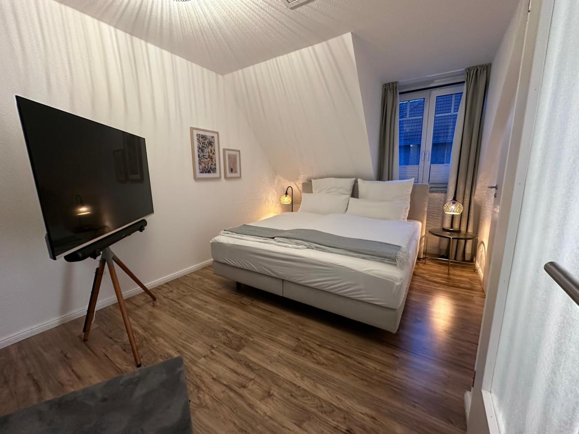 Luxx Downtown - Design-Apartment Zentral Im Ort Bad Zwischenahn Extérieur photo